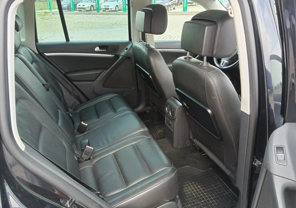 Volkswagen Tiguan cena 39900 przebieg: 230000, rok produkcji 2012 z Stąporków małe 379